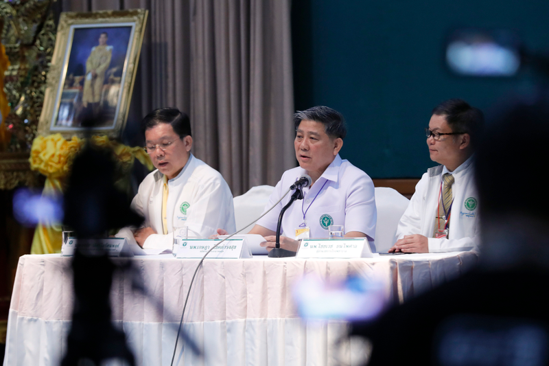 Jedsada Chokdumrongsuk (center) permanent secretary at the Public Health Ministry, speaks during a press conference at a hospital in Chiang Rai province earlier today.